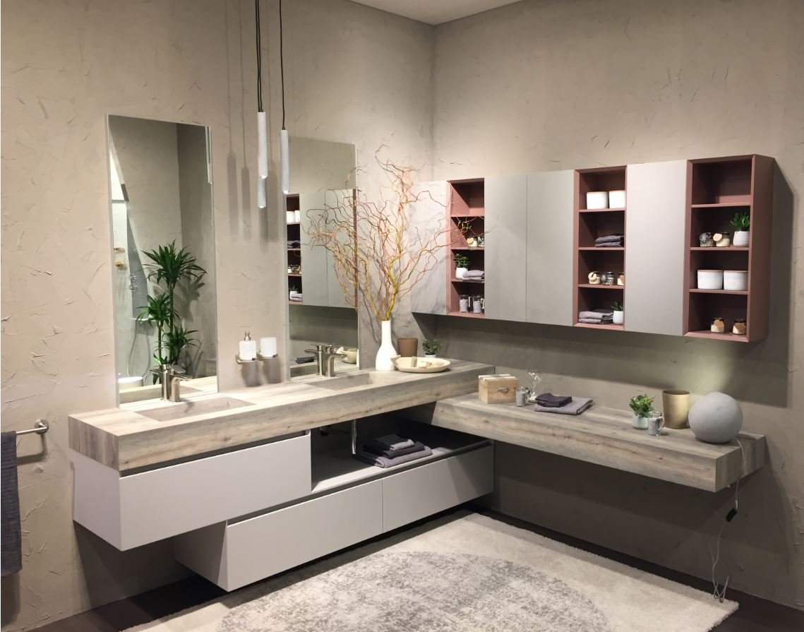 Mobile bagno sospeso con lavabo e pensili coordinati